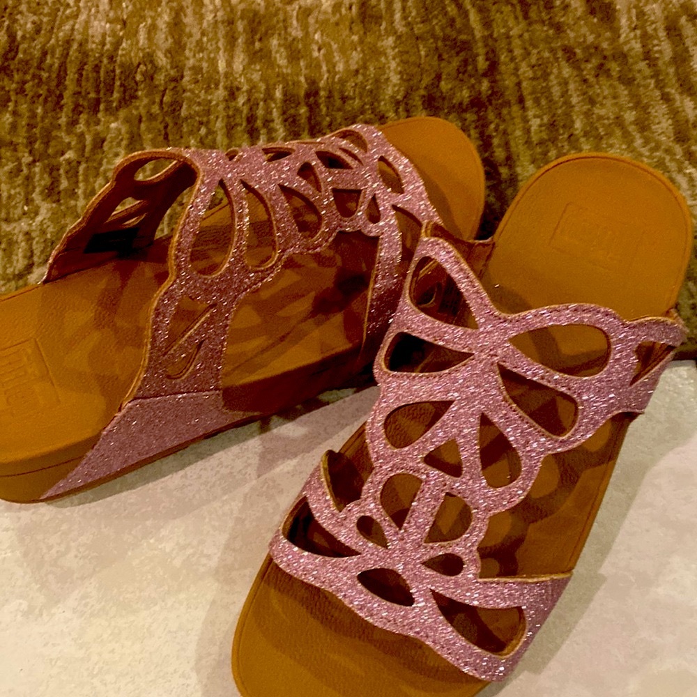 Fitflop Valentine Pink Glitter Limited Edition Shimmer Crystal Bumble Butterfly - Picture 2 of 16
